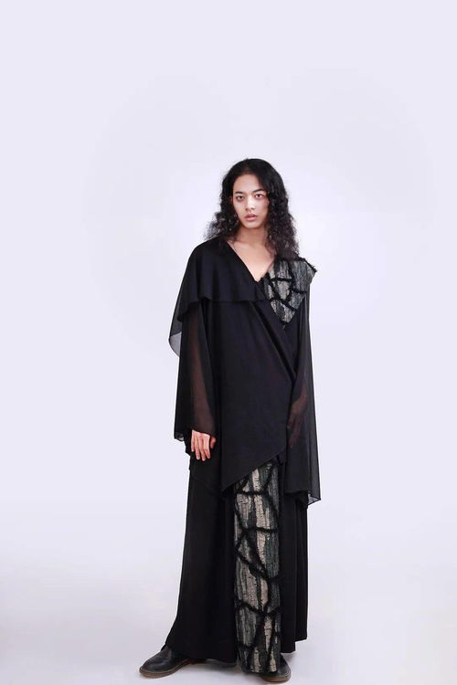 樂山師范學院美術學院2020屆服裝與服飾設計專業畢業作品展 時尚與地域文化的交融